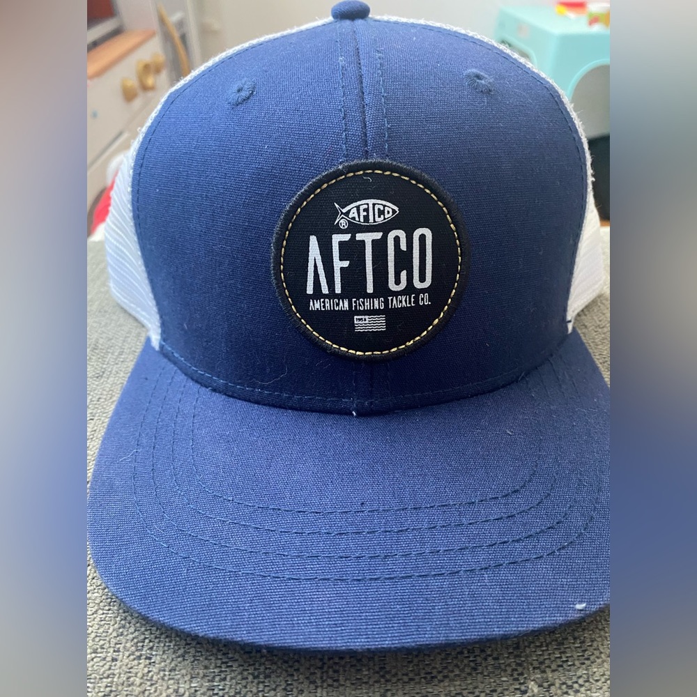 Men Aftco snap back hat in navy blue